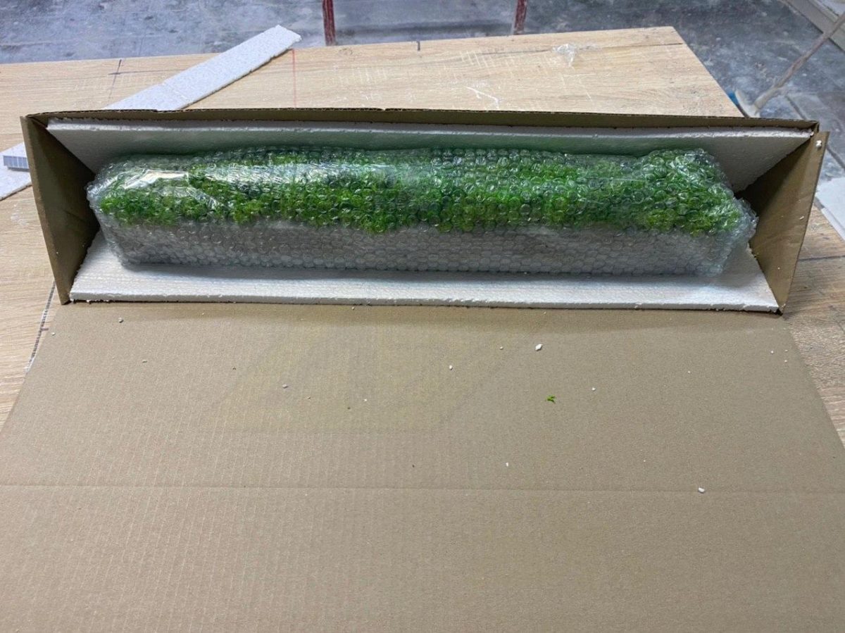 Стабилизированный мох в кашпо Gold-Black 500х70х50мм — изображение 3