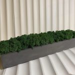 Бетонное кашпо с стабилизированным мхом 700х150х90мм